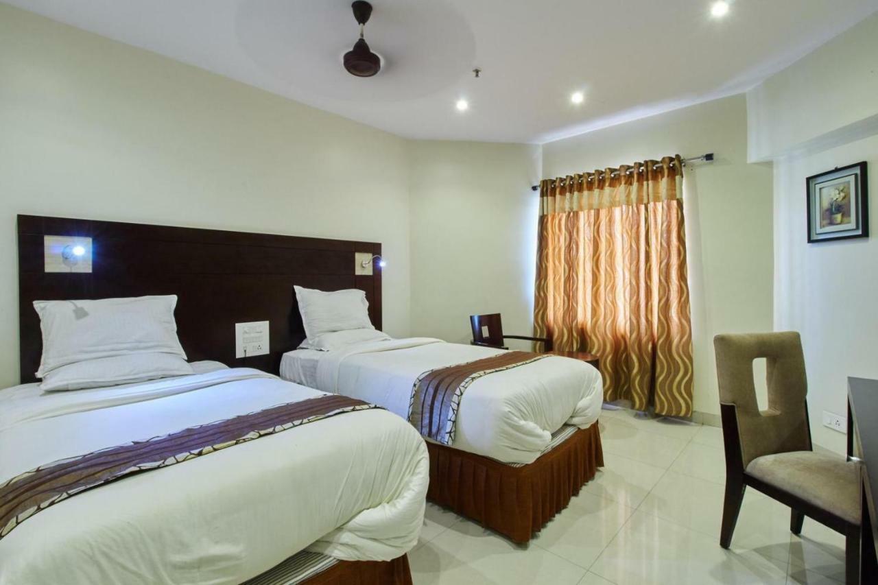 Hôtel Krishna Residency à Vijayawāda Extérieur photo